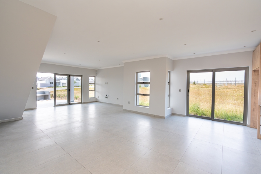 To Let 3 Bedroom Property for Rent in Langebaan Country Estate Western Cape